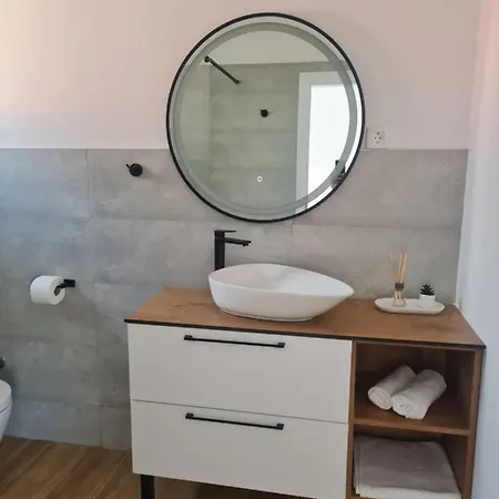 Penthouse Seaview Апартаменты *