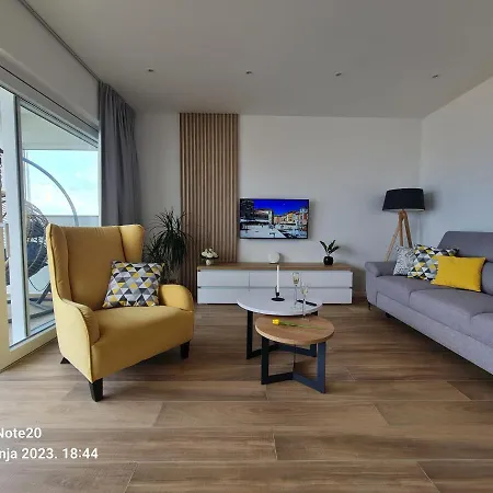 Penthouse Seaview 아파트