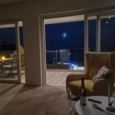 Penthouse Seaview شقة