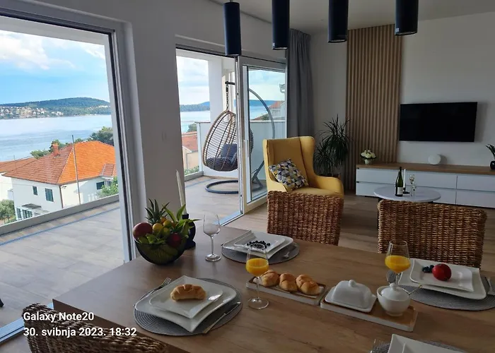 아파트 Penthouse Seaview *