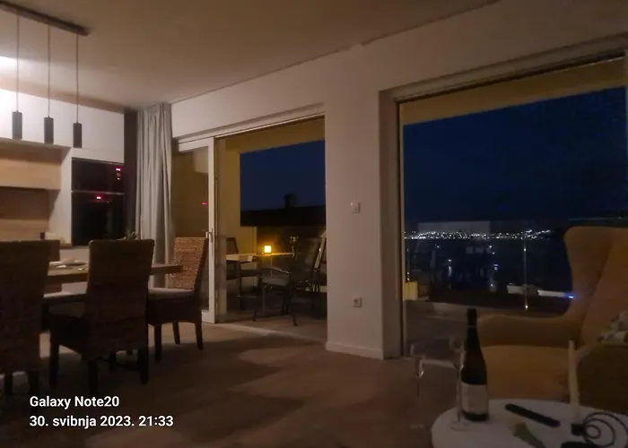 Penthouse Seaview 아파트