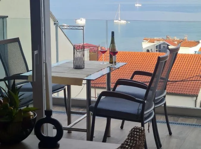 Penthouse Seaview 아파트 트로기르