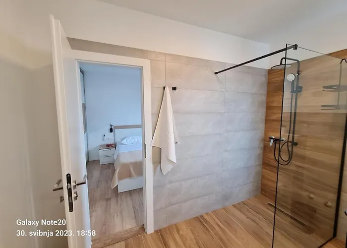 Penthouse Seaview 트로기르